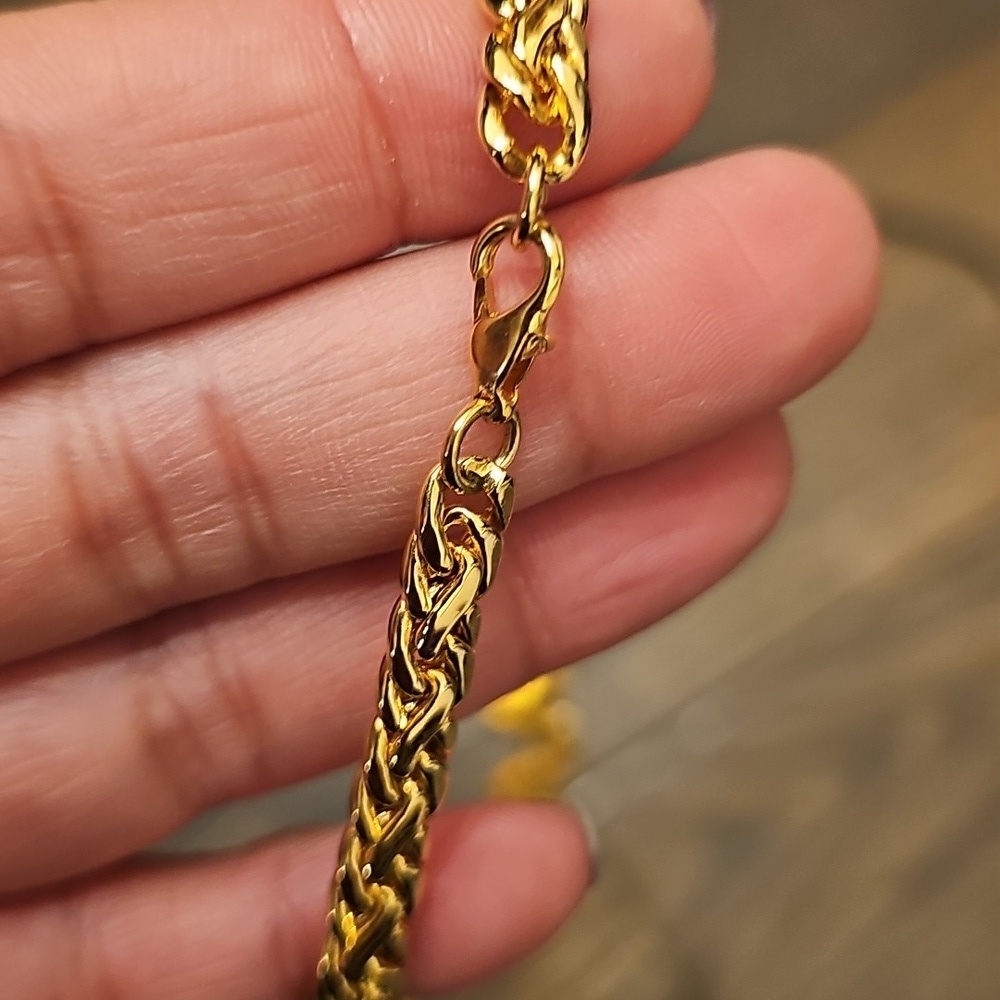 Elegant Gold and Silver Necklace with Blue Gemstone - Picture 4 of 4